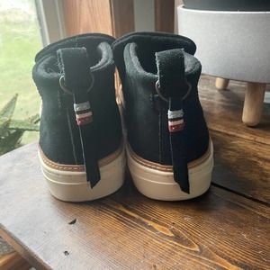 Copied - Tom’s size 10 Black Slip on casual Shoes